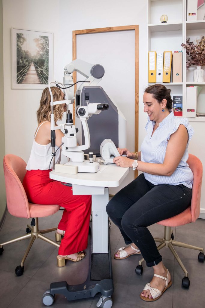 Clara et Aude : Profitez d'un examen de vue par votre opticien coup de coeur chez Les lunettes de Pauline à Gignac et à Clermont-l'Hérault